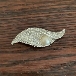 Vintage Rhinestone Brooch with Pearl Accent